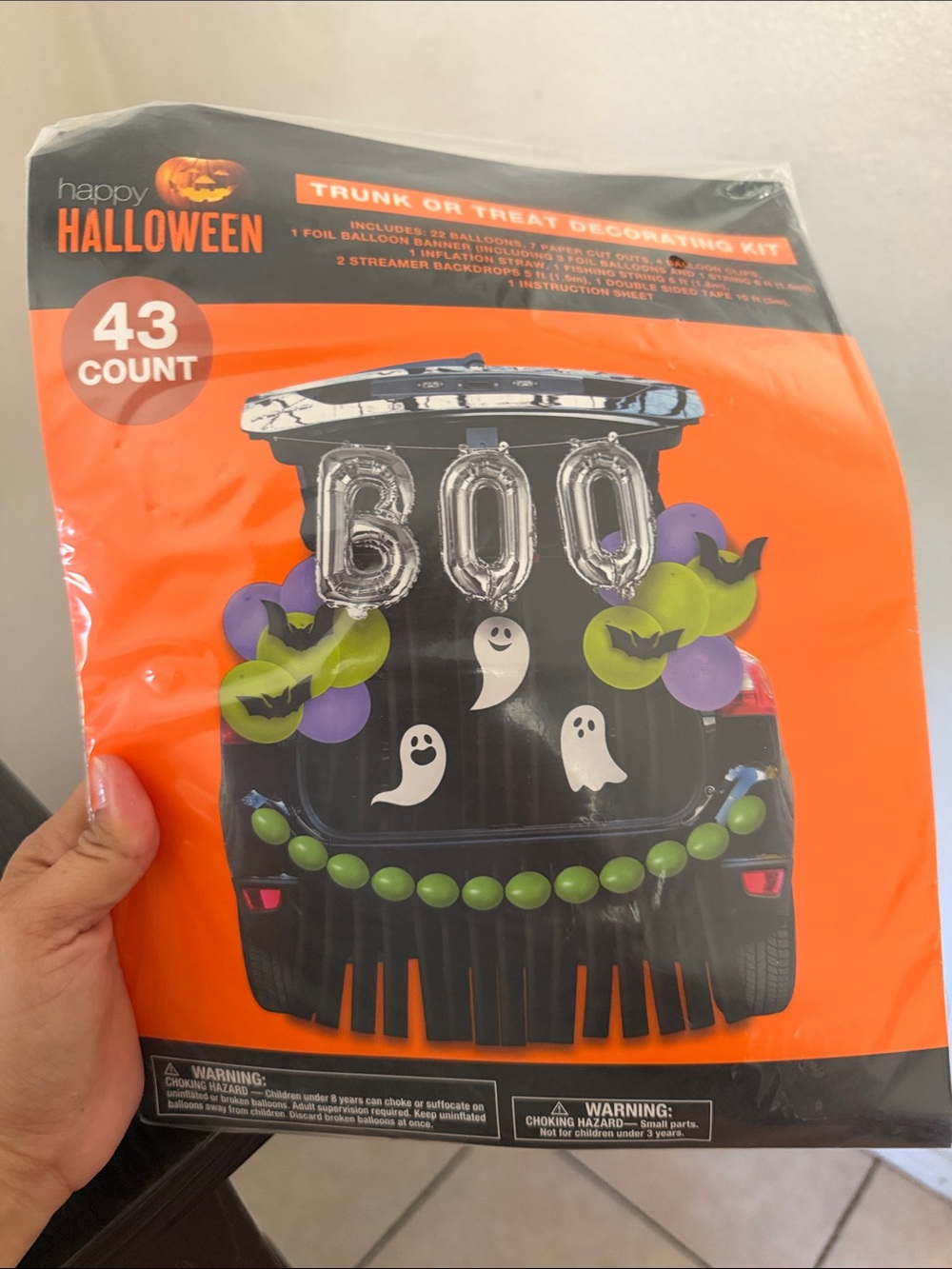 Halloween Black and purple  Trunk or Treat Decorating Kit - 43 Count